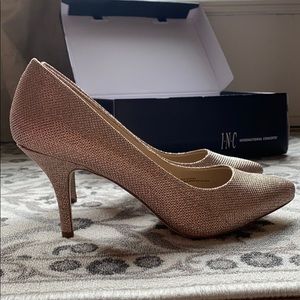 INTERNACIONAL CONCEPT NEW! Size 8 Rose Gold Heels